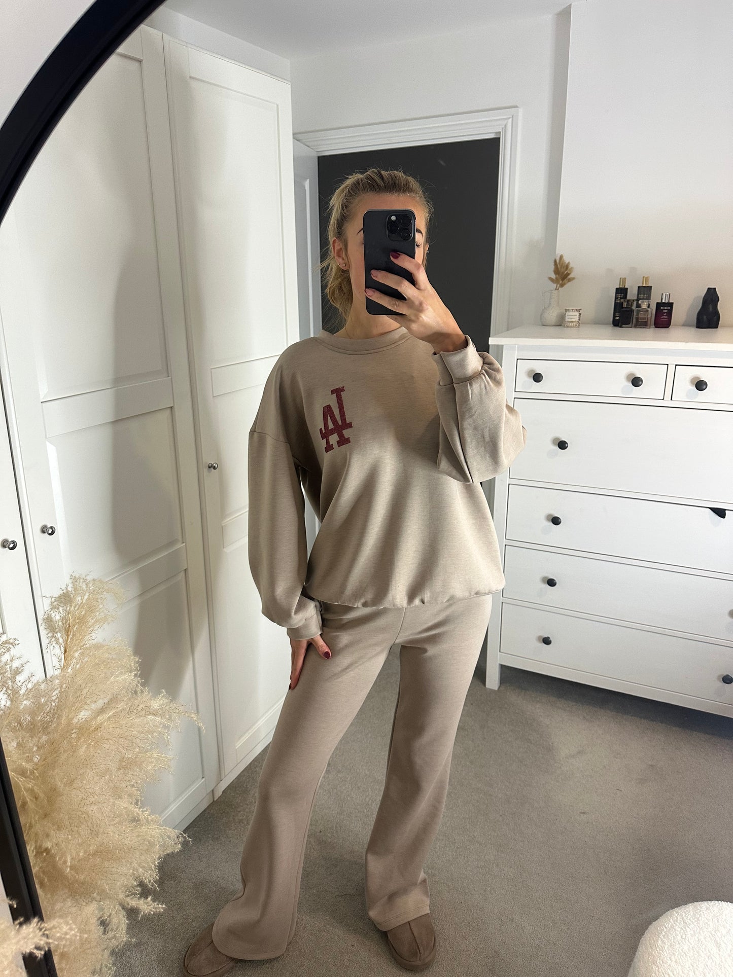 LA Tracksuit (all colours)